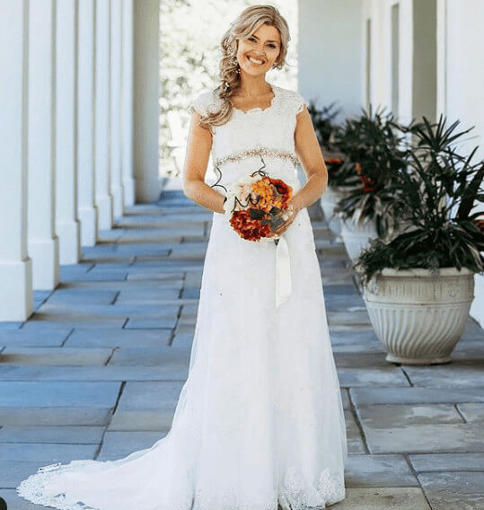 Annessa Chumbley Wedding Picture
